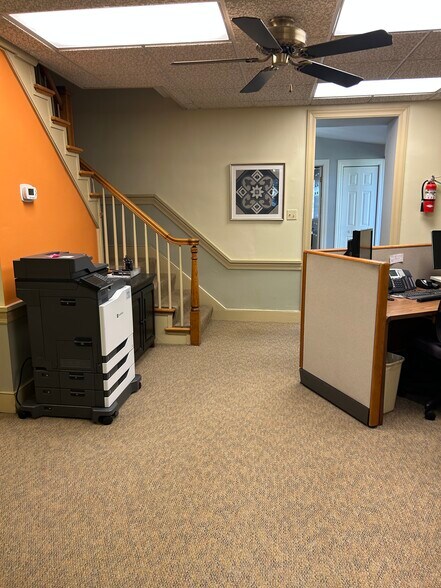 More Photos Of 879 Fritztown Rd, Sinking Spring Office For Sale