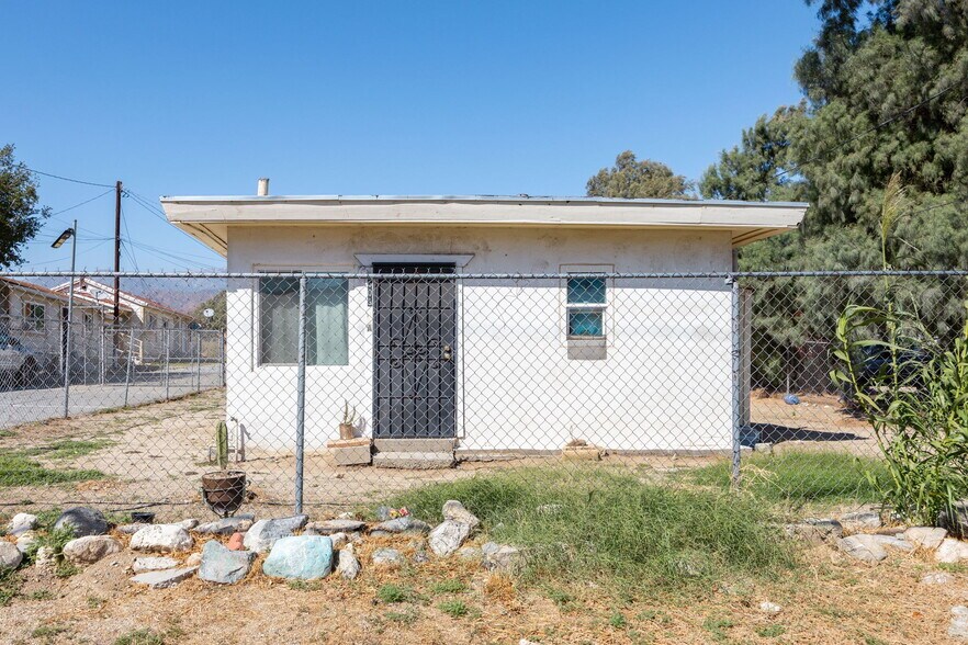 More Photos Of 50292 Ramona St, Cabazon Apartments For Sale