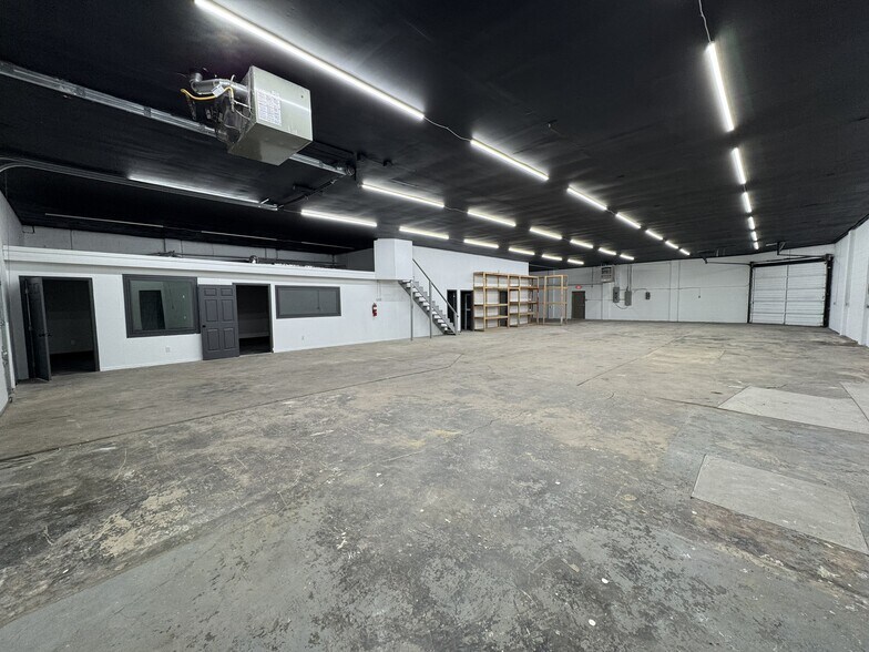 More Photos Of 572 S Nelson Rd, Columbus Unknown For Lease