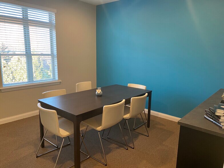 More Photos Of 5720 Gateway, Mason Coworking Space