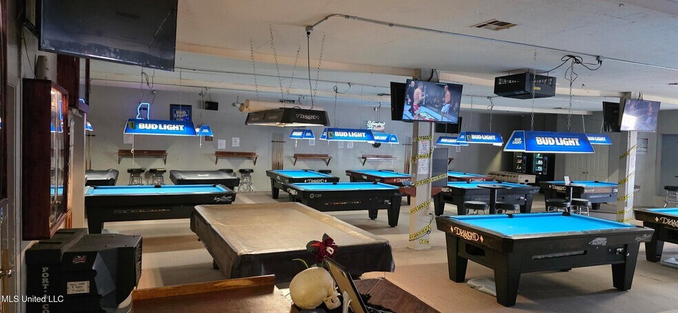 More Photos Of 601b S Railroad Blvd, Mccomb General Retail For Sale