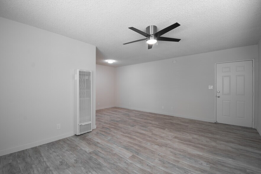 More Photos Of 906 E Imperial Ave, El Segundo Apartments For Sale