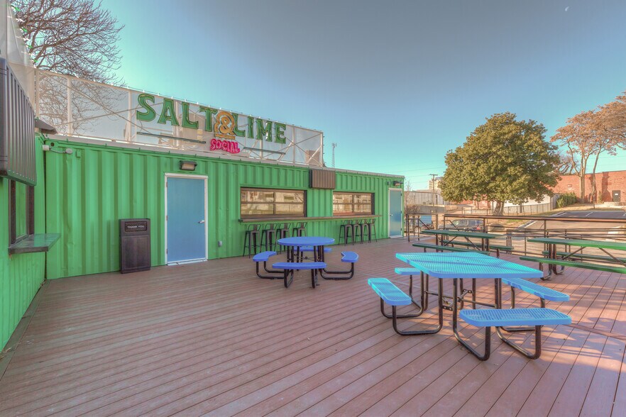 More Photos Of 1121 S Elgin Ave, Tulsa Sports And Entertainment For Lease