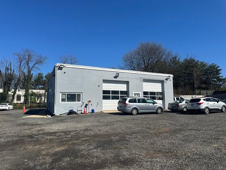 More Photos Of 7056 Aviation Blvd, Glen Burnie Service For Lease