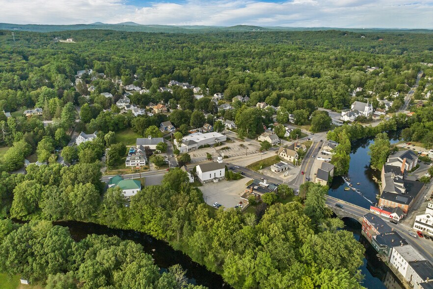 More Photos Of 15 Mont Vernon St, Milford Freestanding For Sale