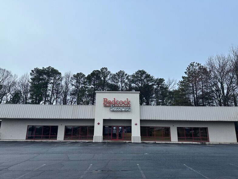 More Photos Of 1405 Iris Dr SE, Conyers General Retail For Sale