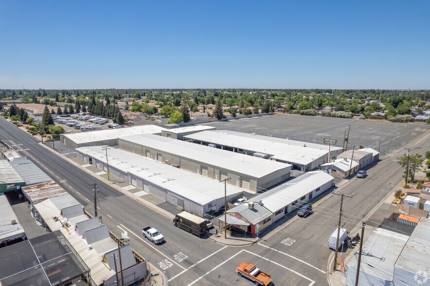 Primary Photo Of 100 Atkinson St, Roseville Warehouse For Lease