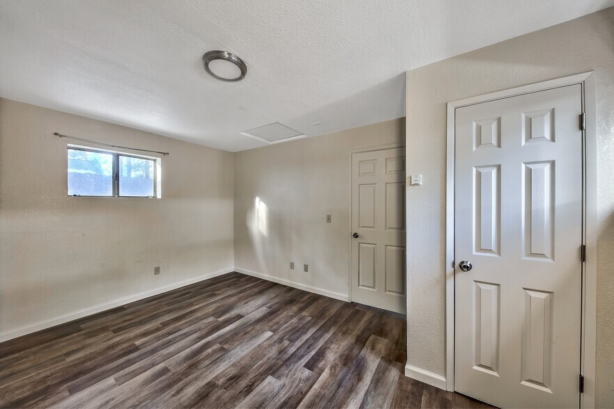 More Photos Of 1036 Moss Rd, South Lake Tahoe Apartments For Sale