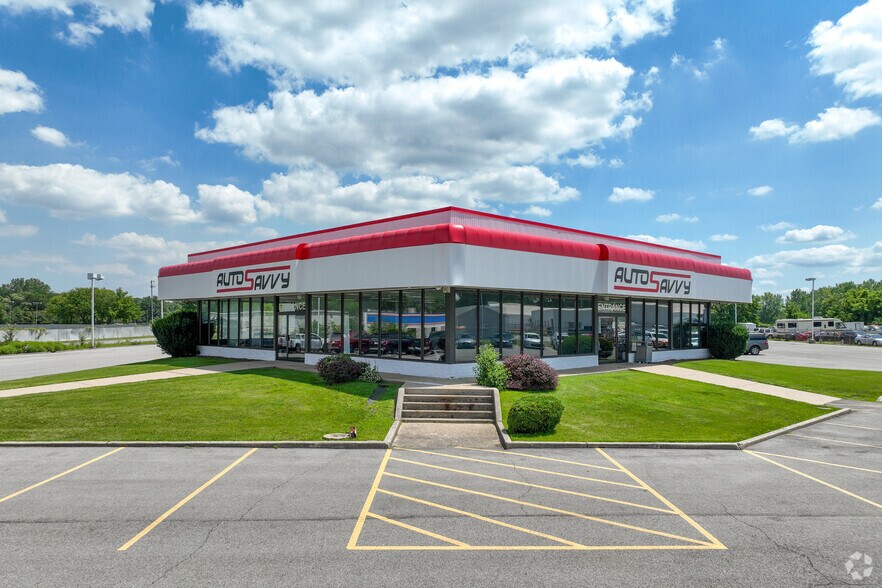 More Photos Of 6491 Broadway, Merrillville Auto Dealership For Lease