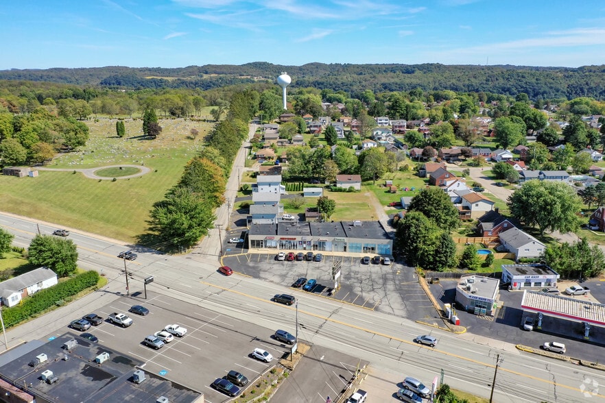 More Photos Of 2604-2620 Freeport Rd, Natrona Heights General Retail For Lease