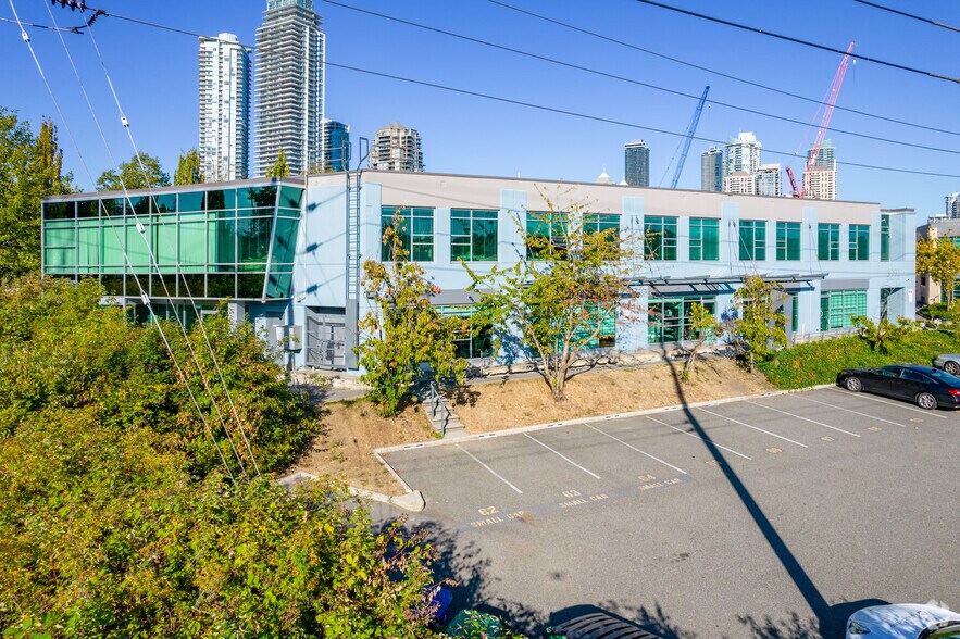 More Photos Of 3991 Henning Dr, Burnaby Office For Lease