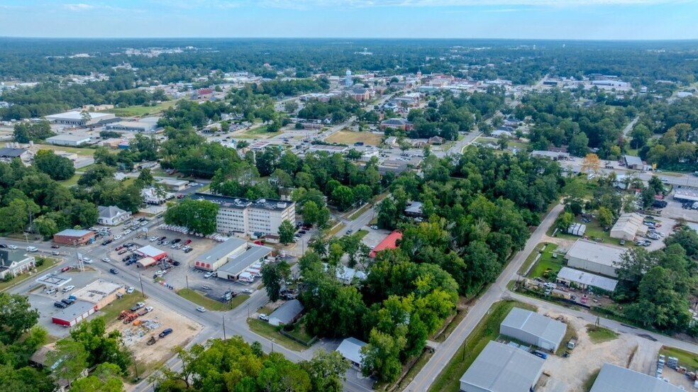 More Photos Of 244 N College St, Statesboro Flex For Sale