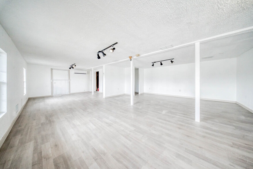 More Photos Of 17475 S US Highway 63, Rolla General Retail For Sale