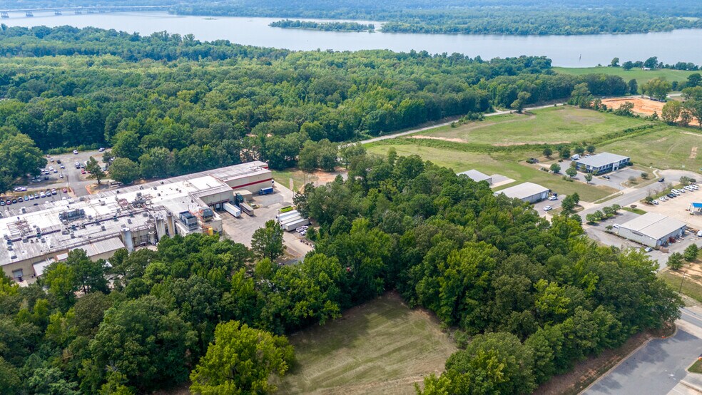 More Photos Of 6910 Dewafflebakers Ln, North Little Rock Land For Sale