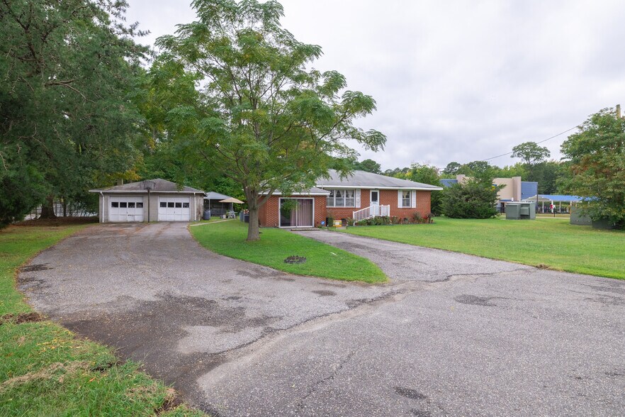 More Photos Of 4933 George Washington Mem Hwy, Yorktown Land For Sale