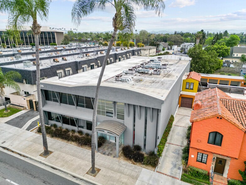 More Photos Of 2215 N Broadway, Santa Ana Medical For Sale
