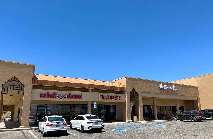 More Photos Of 9301 Coors Blvd NW, Albuquerque Unknown For Lease