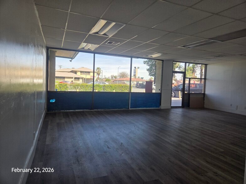 More Photos Of 4601-4619 Wilson Rd, Bakersfield Storefront For Lease