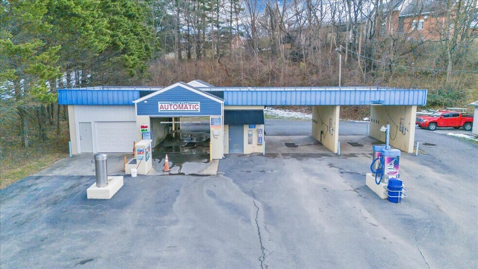 More Photos Of 870 Roanoke Rd, Daleville Carwash For Sale