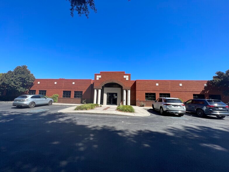 More Photos Of 11808 Kingston Pike, Knoxville Medical For Lease