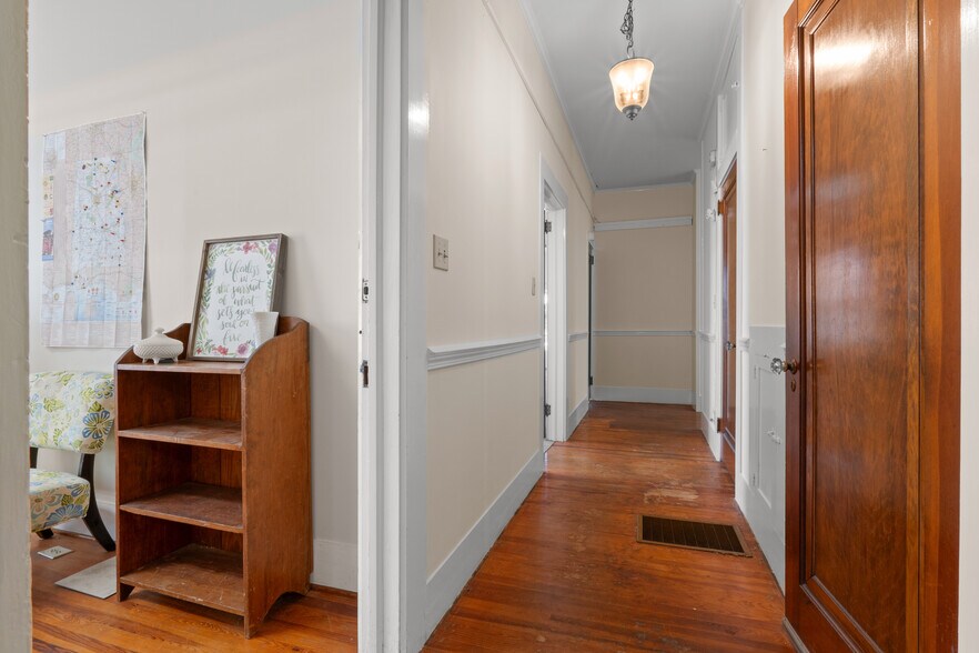 More Photos Of 104 W Broad St, Wedowee Medical For Sale