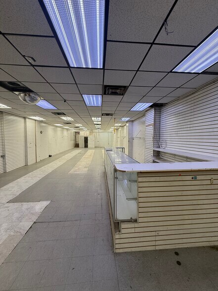 More Photos Of 3863-3865 Tenth Ave, New York Office For Lease