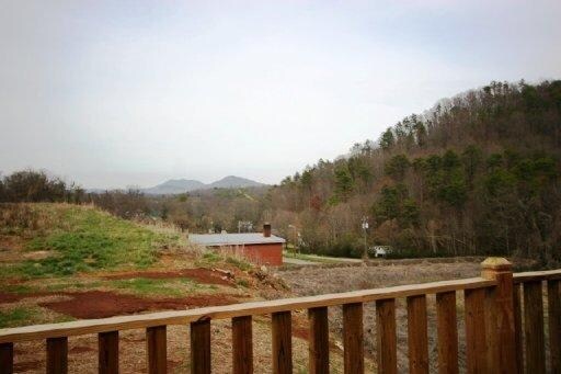 More Photos Of 301 School St, Tellico Plains Freestanding For Sale