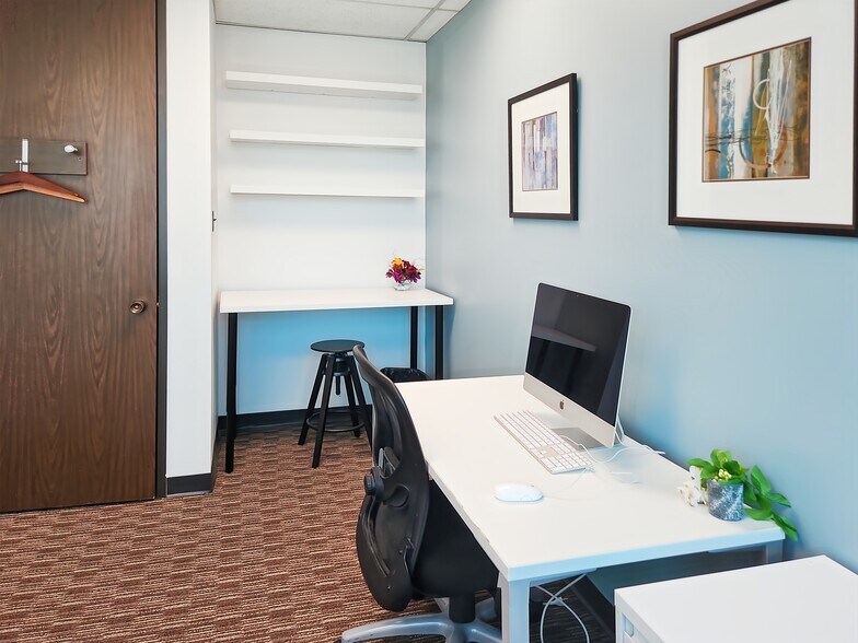 More Photos Of 111 Westport Plaza Dr, Saint Louis Coworking Space