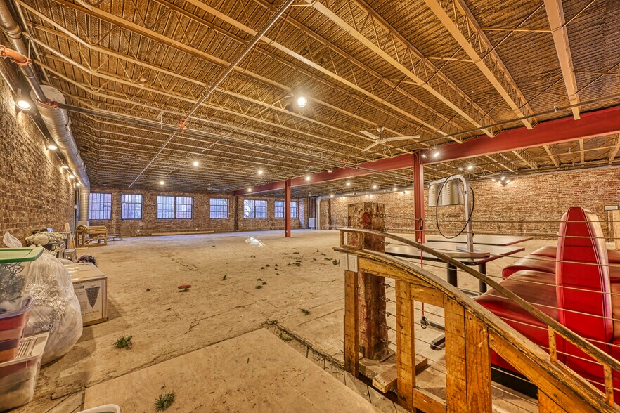 More Photos Of 237-245 Broad St, Kingsport Storefront For Sale