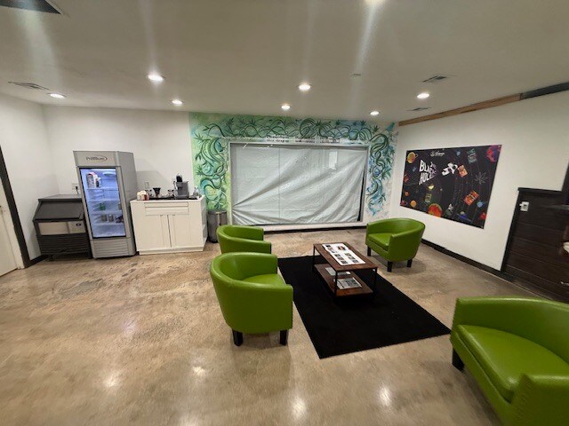 More Photos Of 4300 W Rogers Blvd, Skiatook Freestanding For Sale