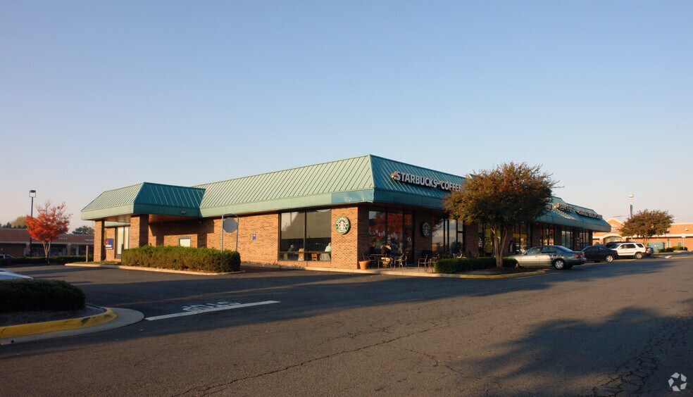 More Photos Of 13033-13037 Lee Jackson Memorial Hwy, Fairfax General Retail For Lease