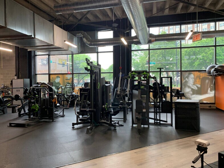 More Photos Of , Chicago Unknown For Sale