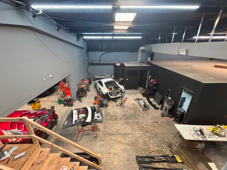 More Photos Of 1503 7th St SW, Ruskin Storefront Retail Residential For Sale