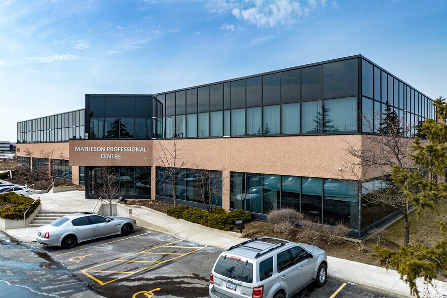 Primary Photo Of 200 Matheson Blvd W, Mississauga Medical For Lease