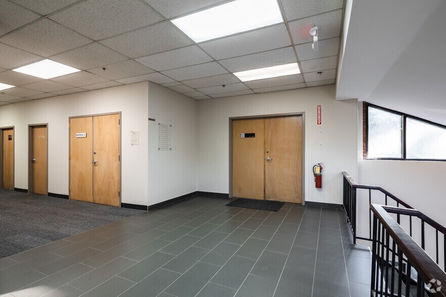 More Photos Of 1800 Roswell Rd, Marietta Serviced Offices For Lease