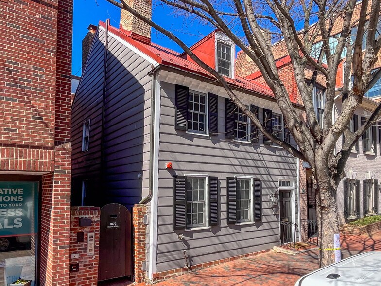 Primary Photo Of 1072 Thomas Jefferson St NW, Washington Apartments For Sale