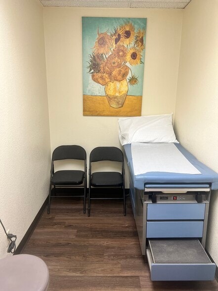 More Photos Of 9398 Viscount Blvd, El Paso Medical For Sale