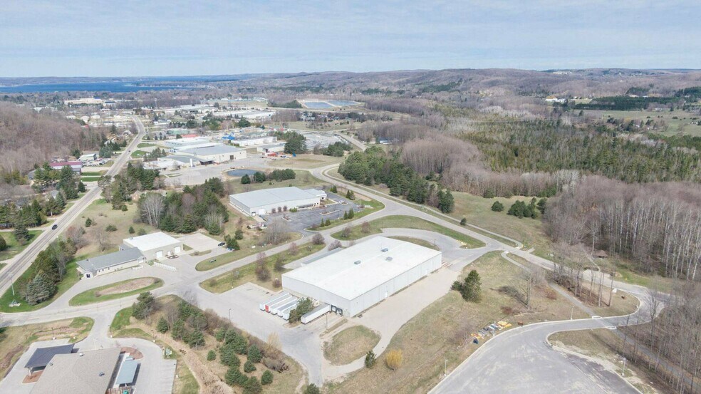 More Photos Of 827 Moll Dr, Boyne City Manufacturing For Lease