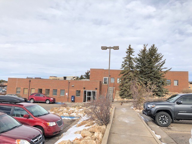 More Photos Of 204 McCollum St, Laramie Medical For Lease