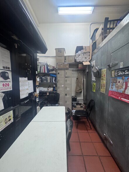 More Photos Of 1601 Sawtelle Blvd, Los Angeles Storefront Retail Office For Lease