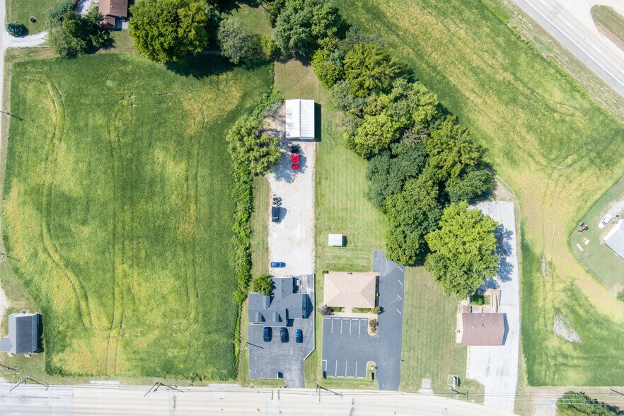 More Photos Of 4917 Maryville Rd, Granite City Medical For Sale