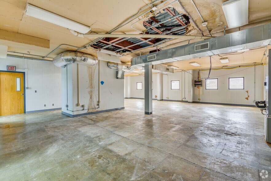 More Photos Of 111 E 7th St, Chattanooga Storefront Retail Office For Sale