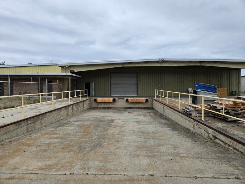 More Photos Of 2170 Wardrobe Ave, Merced Manufacturing For Sale