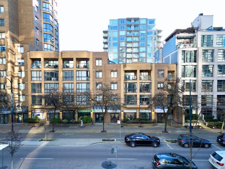 More Photos Of 1108 Richards St, Vancouver Apartments For Lease