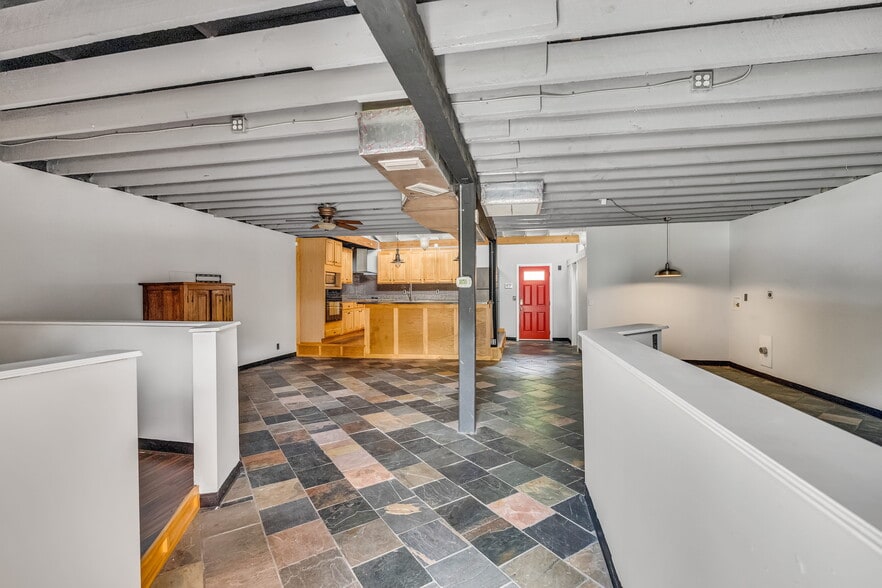 More Photos Of 1425 Walnut St, Jacksonville Freestanding For Sale