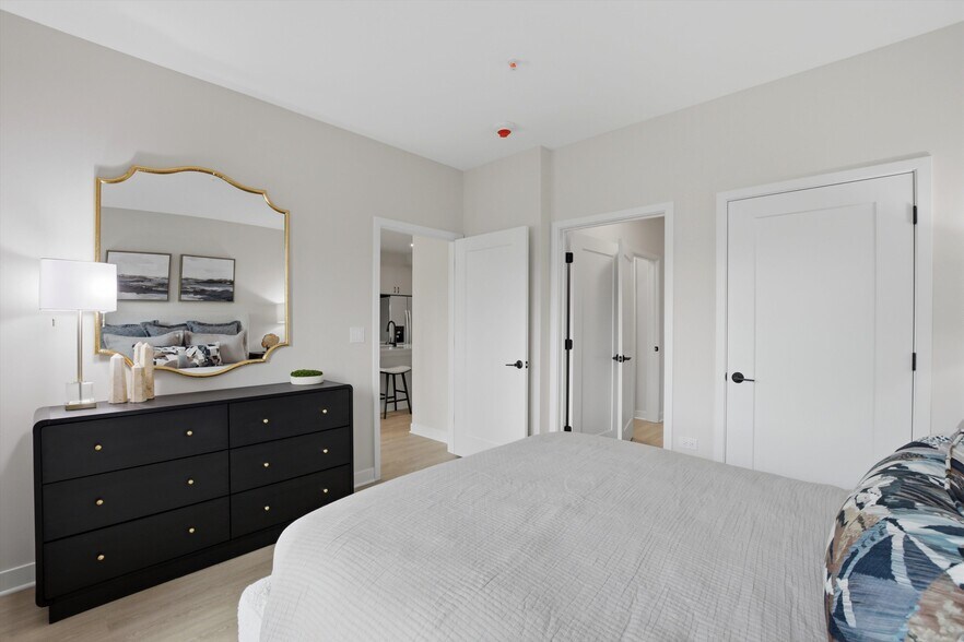More Photos Of 1850 Glenview Rd, Glenview Apartments For Lease