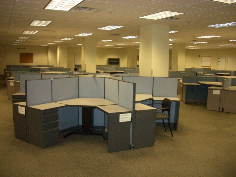 More Photos Of 5000 Woodward Dr, Stevens Point Manufacturing For Lease