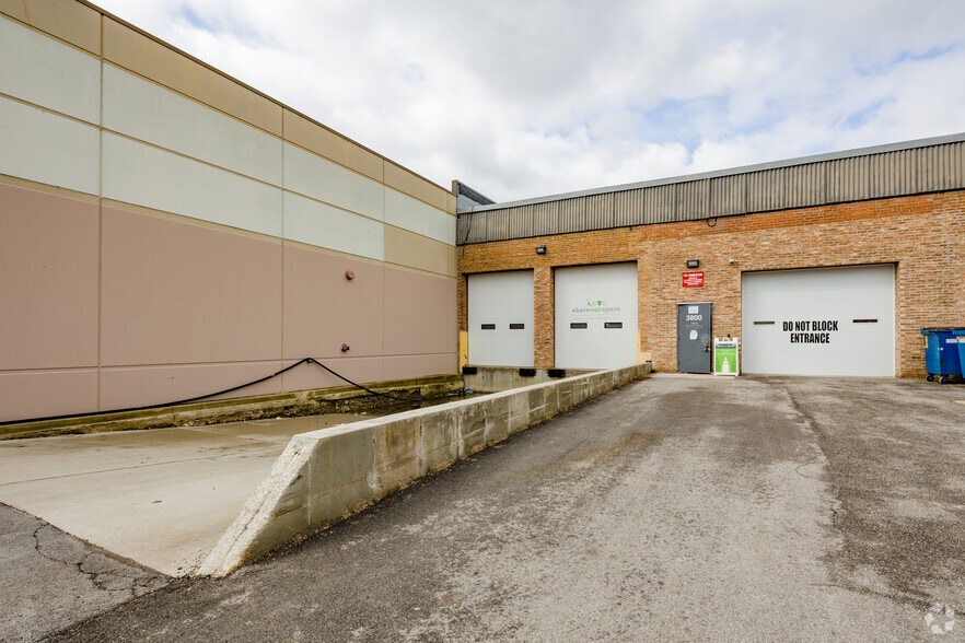 More Photos Of 3800 N Milwaukee Ave, Chicago Warehouse For Lease