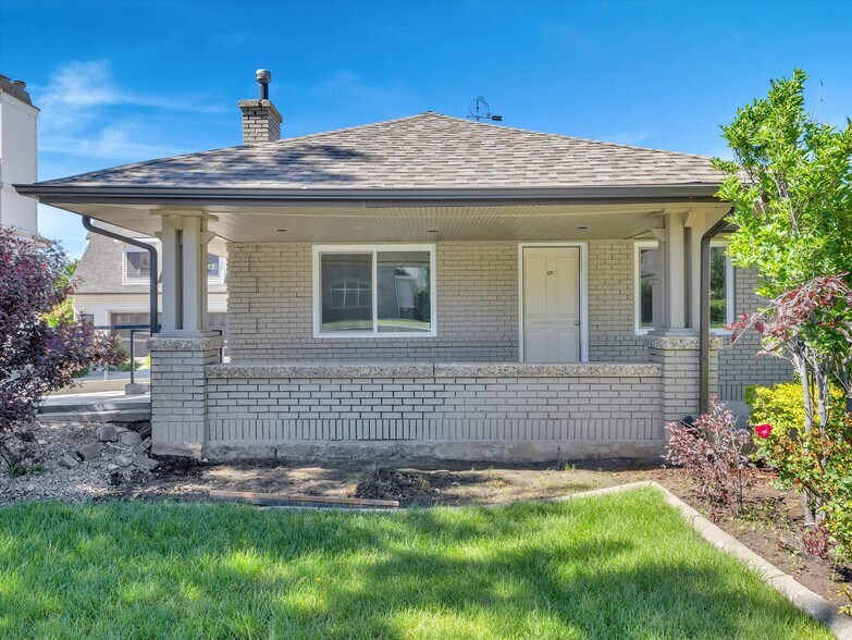 More Photos Of 485 S 100 E, Bountiful Office Residential For Sale