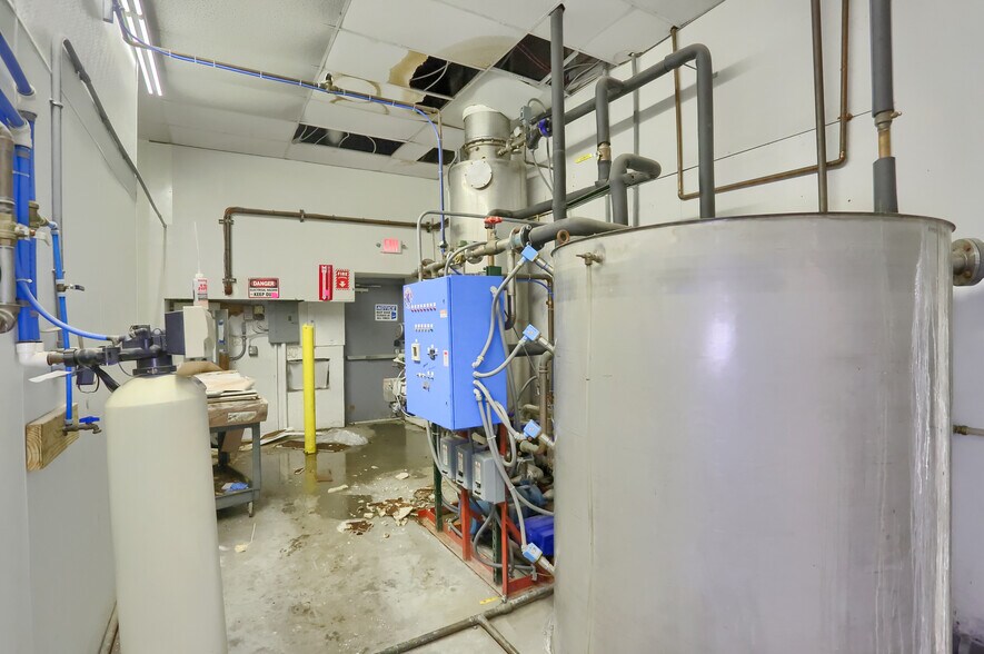 More Photos Of 144-148 Pennsylvania Ave, Charleroi Food Processing For Sale